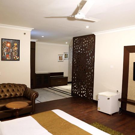 Hotel Imperial Executive Ludhiana Ngoại thất bức ảnh
