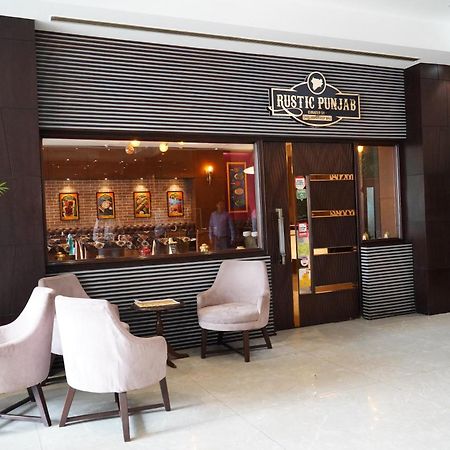 Hotel Imperial Executive Ludhiana Ngoại thất bức ảnh