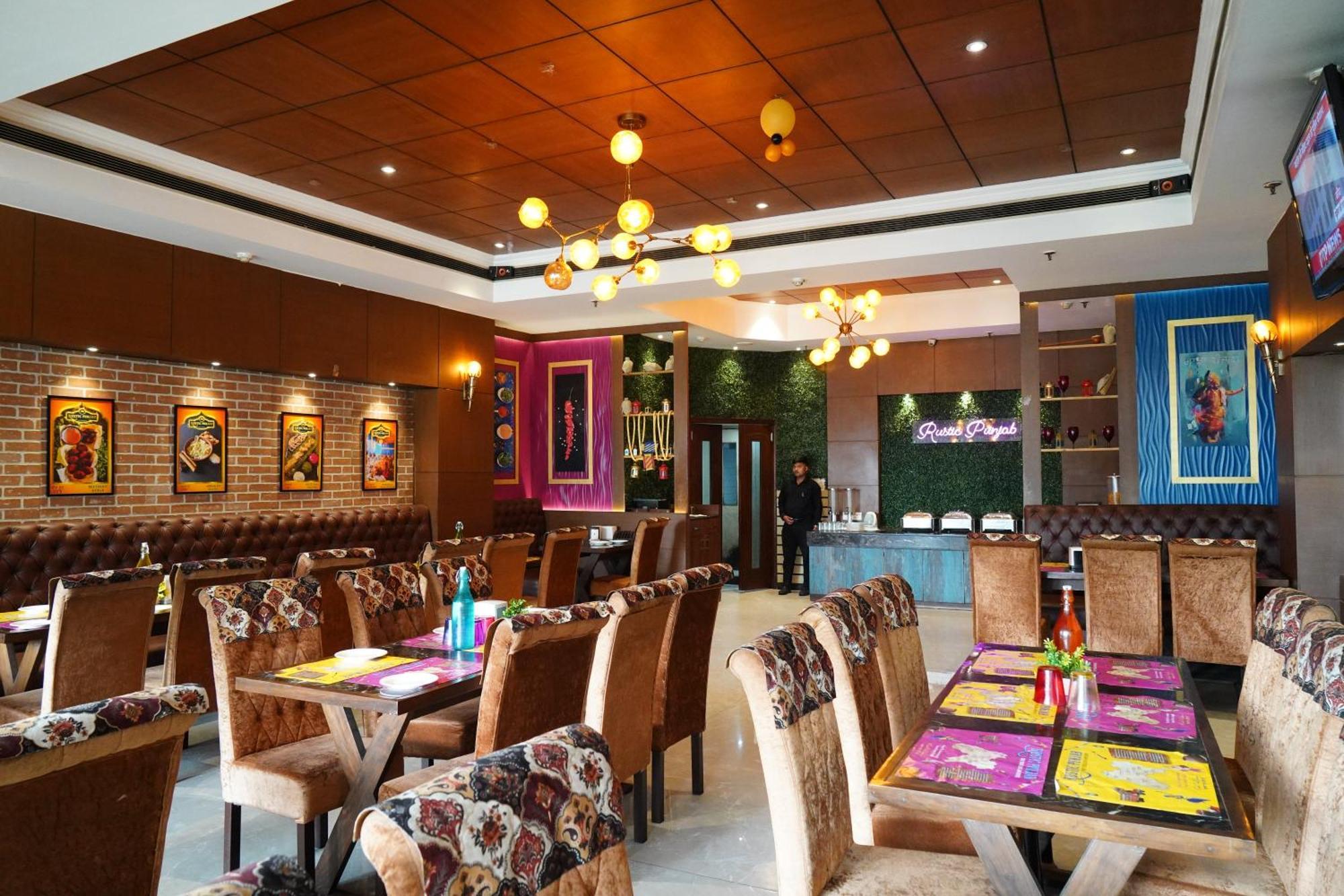 Hotel Imperial Executive Ludhiana Ngoại thất bức ảnh