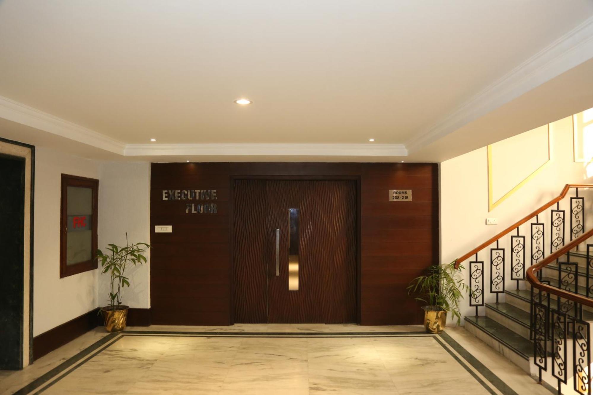 Hotel Imperial Executive Ludhiana Ngoại thất bức ảnh