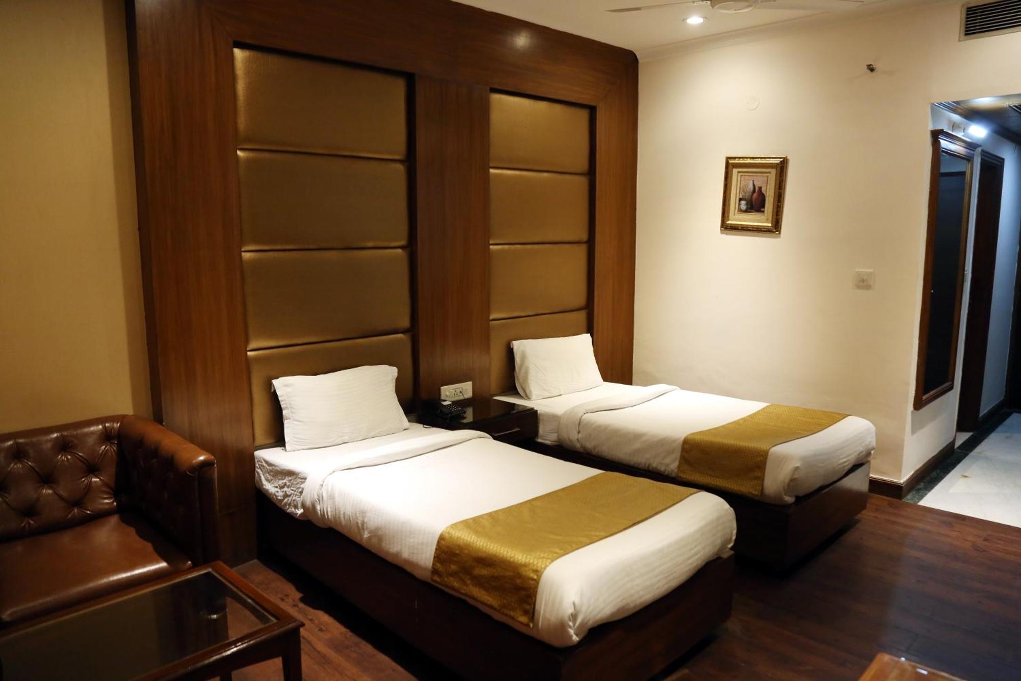 Hotel Imperial Executive Ludhiana Ngoại thất bức ảnh