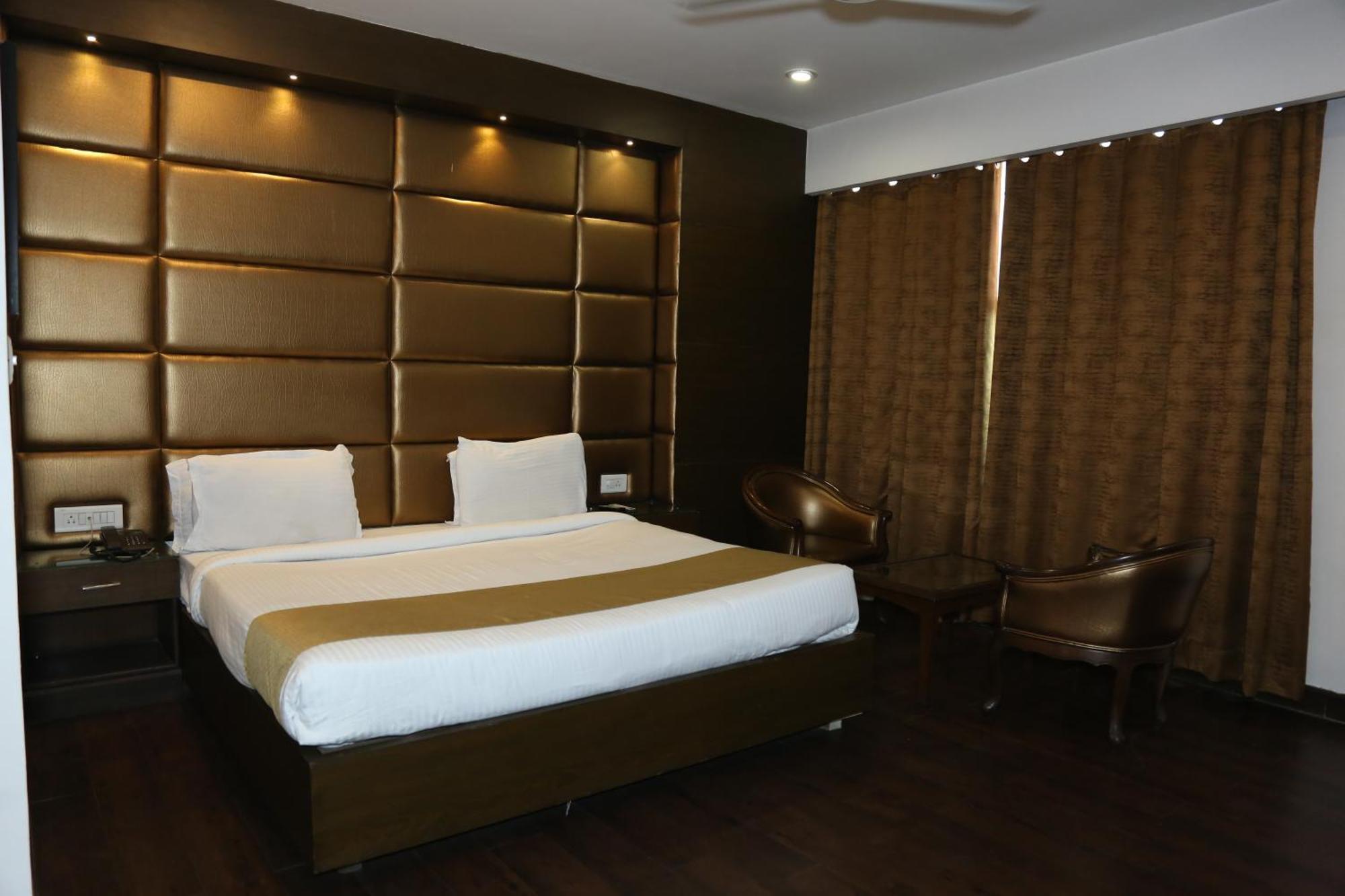 Hotel Imperial Executive Ludhiana Ngoại thất bức ảnh